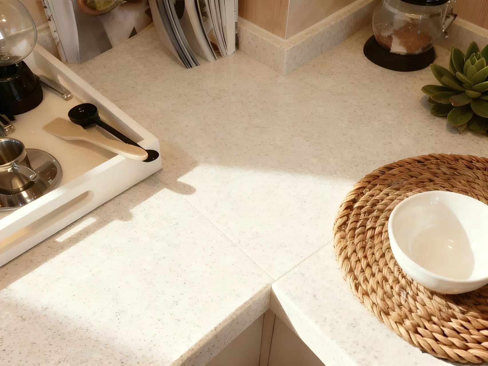 Wie kann man Fugen in Quarz-Arbeitsplatten verbergen?